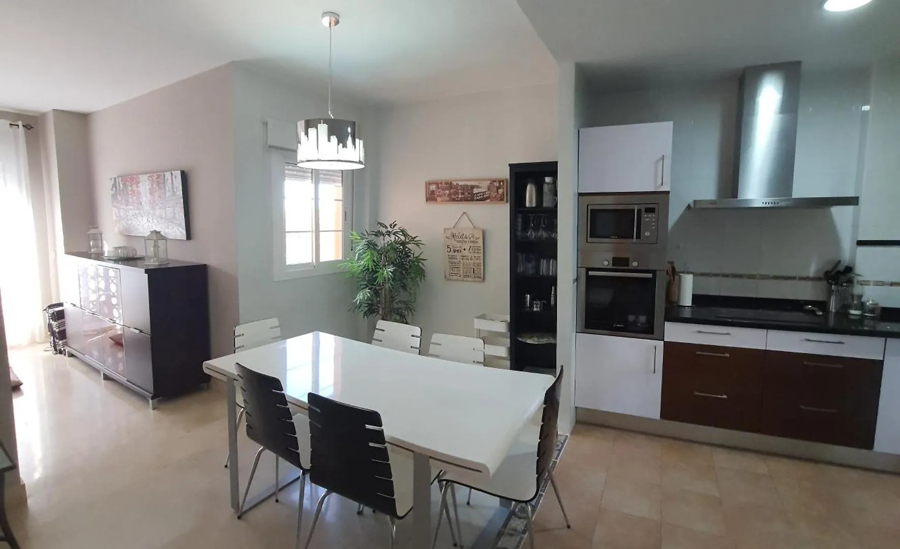 Holiday home Magnifico Chalet Con Piscina Privada Torre Del Mar Spain